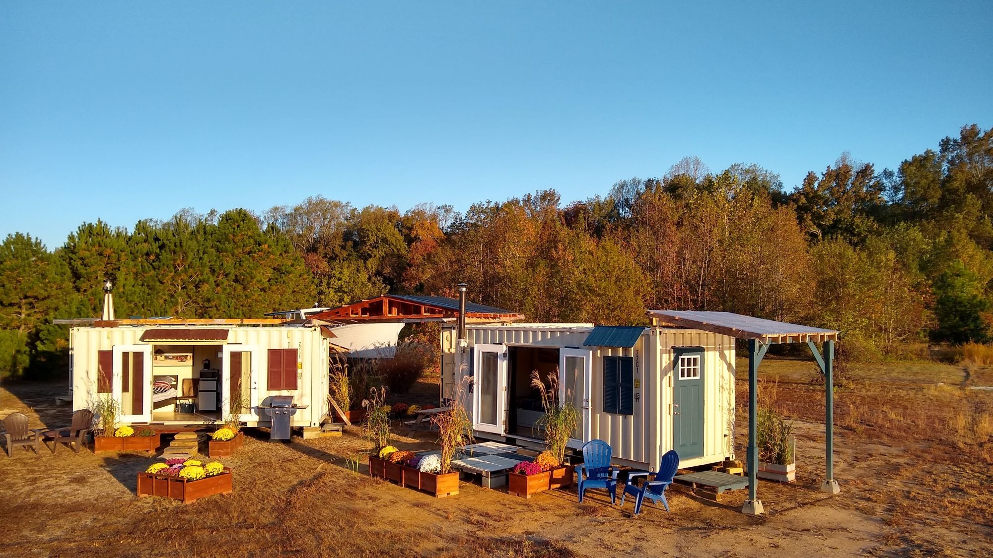 tiny house container, triple view, doors open